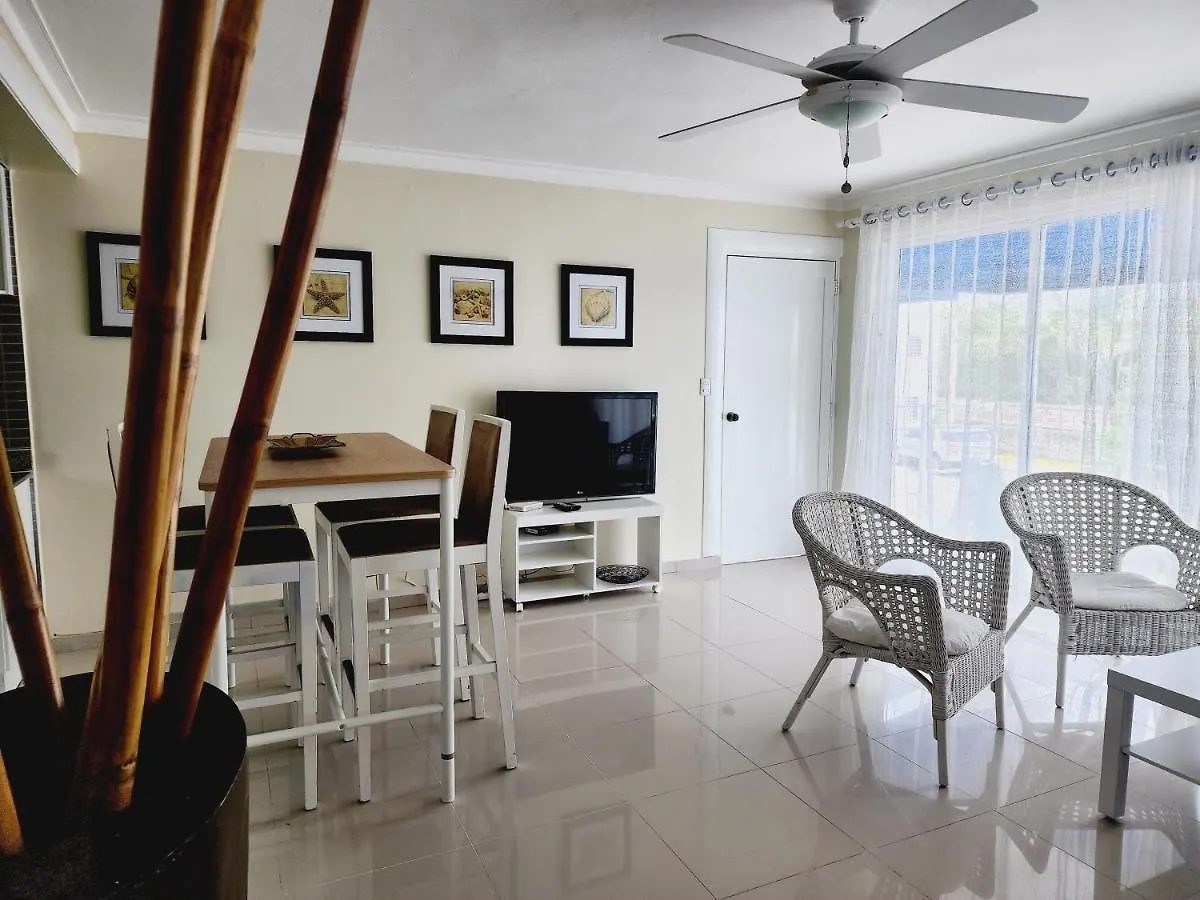 2 Bedrooms, 2 Bathrooms, Pool And Near From The Beach 0*, Juan Dolio Dominican Republic