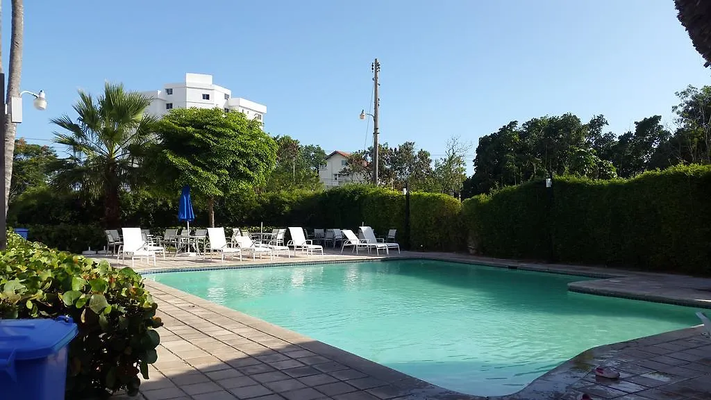 2 Bedrooms, 2 Bathrooms, Pool And Near From The Beach